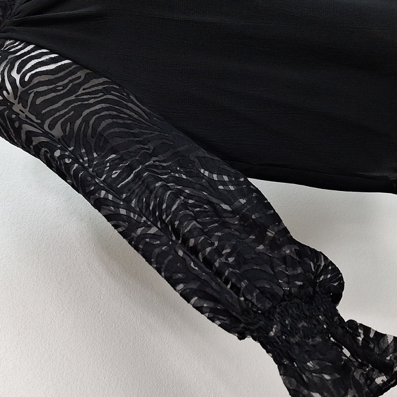 GiGiO USA Black Romantic Whimsigoth Sheer Zebra Balloon Sleeve Blouse Size M - Picture 8 of 10